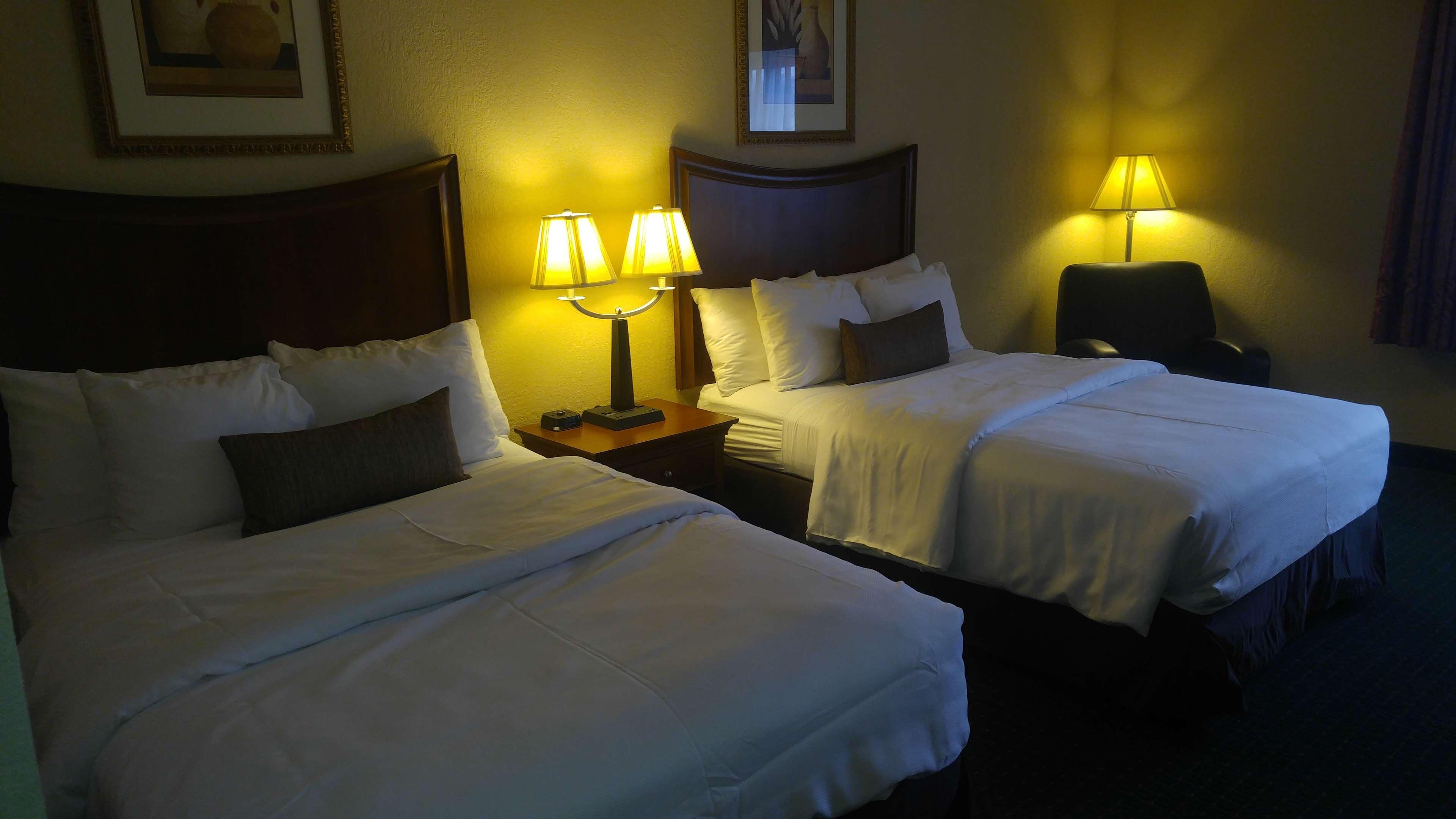 Best Western Plus Wooster Hotel & Conference Center Exterior photo