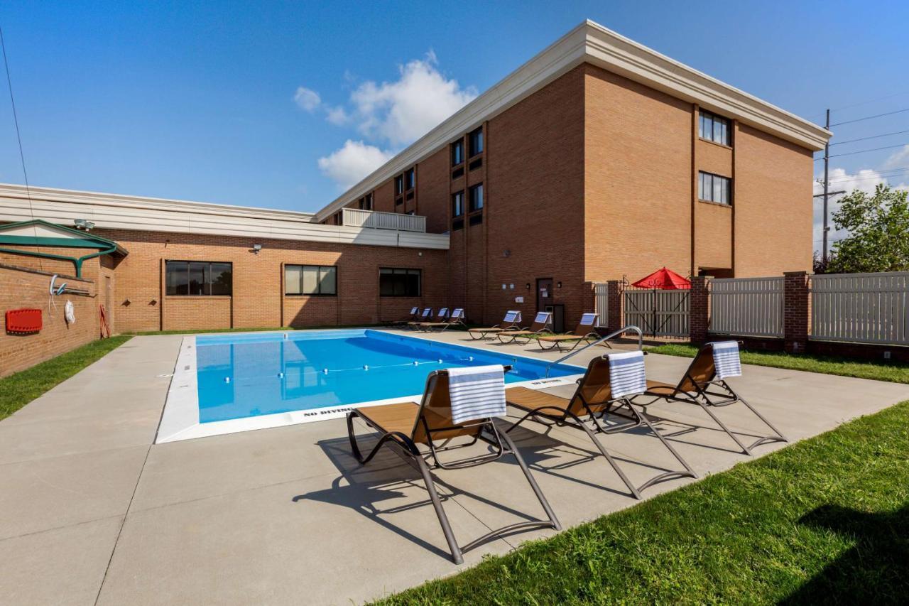 Best Western Plus Wooster Hotel & Conference Center Exterior photo